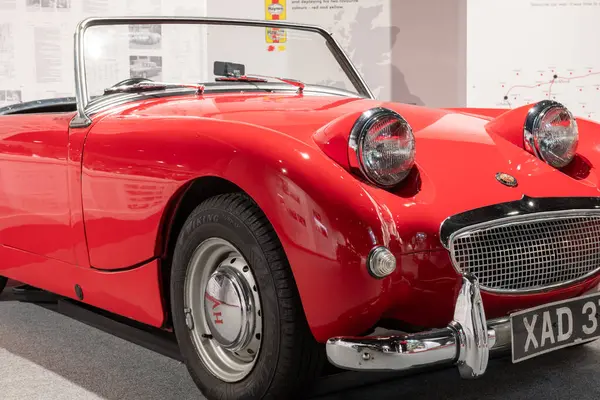 Sparkford. Somerset. Birleşik Krallık. 12 Ocak 2025. Somerset 'teki Haynes Motor Müzesi' nde bir Austin Healey Sprite sergileniyor.