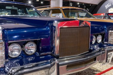 Sparkford. Somerset. Birleşik Krallık. 12 Ocak 2025. 1979 'dan Lincoln Continental Town arabası Somerset' teki Haynes Motor Müzesi 'nde sergileniyor.