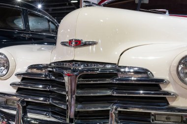 Sparkford. Somerset. Birleşik Krallık. 12 Ocak 2025. 1947 'den bir Chevrolet Fleetline Aero Sedan, Somerset' teki Haynes Motor Müzesi 'nde sergileniyor.