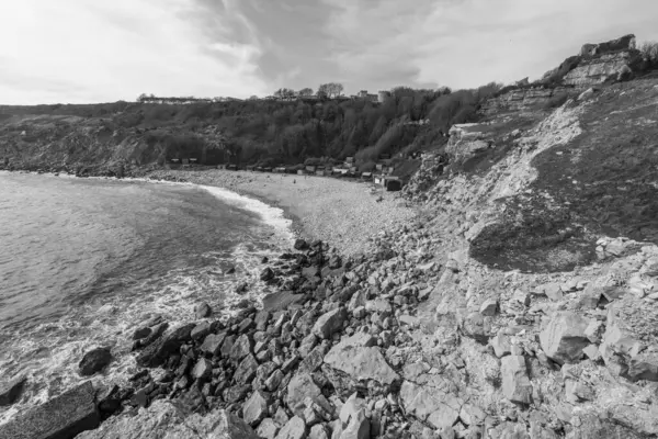 Dorset, Portland 'daki Ope Koyu Kilisesi' nin manzara fotoğrafı.