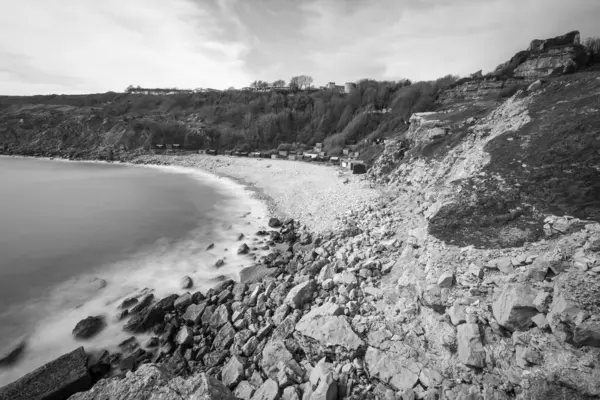 Dorset, Portland 'daki Ope Koyu Kilisesi' nin manzara fotoğrafı.