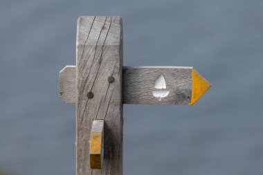 Güney batı yakasındaki patika işaretini kapat.