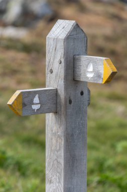 Güney batı yakasındaki patika işaretini kapat.