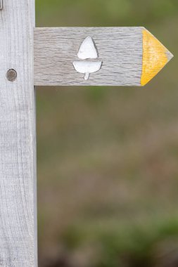 Güney batı yakasındaki patika işaretini kapat.