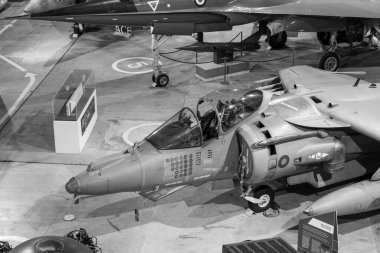 Yeovilton. Somerset. Birleşik Krallık. 23 Ekim 2022. Bae Harrier savaş uçağı Somseset 'teki Filo Hava Silahları Müzesi' nde sergileniyor.