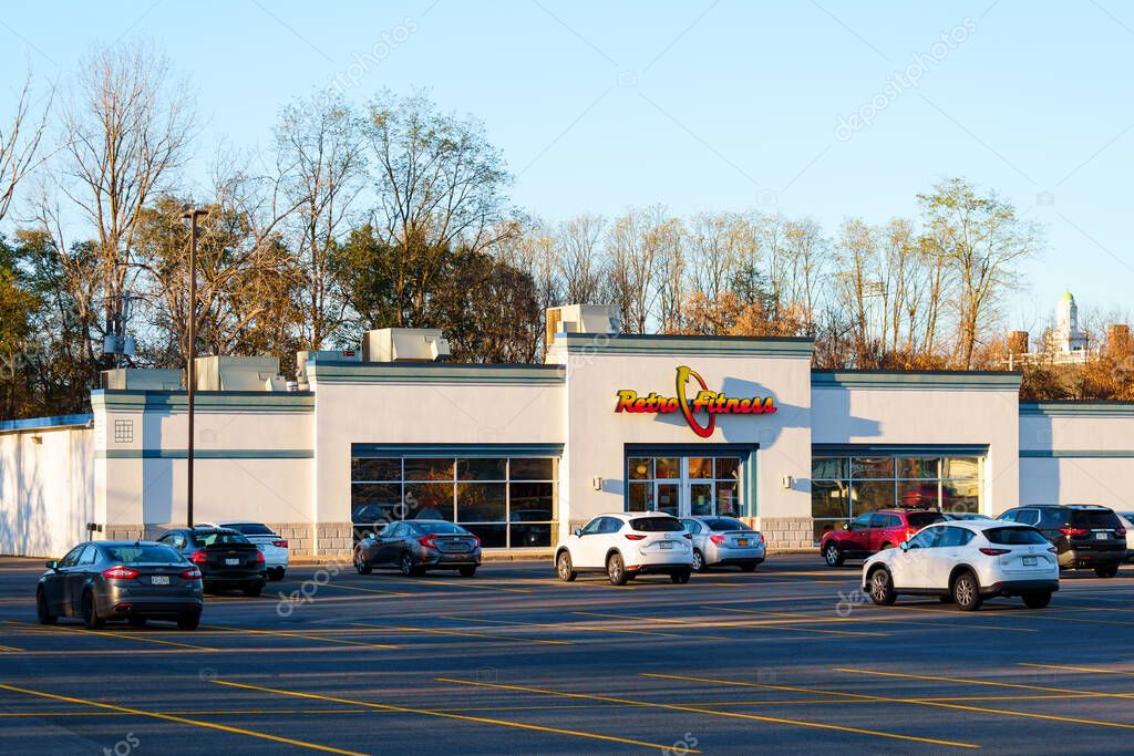 Yorkville, New York - Nov 11,2023: Landscape View of Retro Fitness Gym Club. It was Founded in 2004 by Eric Casaburi with over 150 locations across the United States.