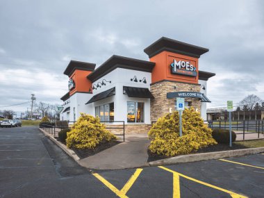 Rome, NY - 17 Aralık 2023: Tallman 's Lastik & Auto, 1980 yılında büyük oranda taşrada faaliyet gösteren bir aile otomobil tamirhanesi..