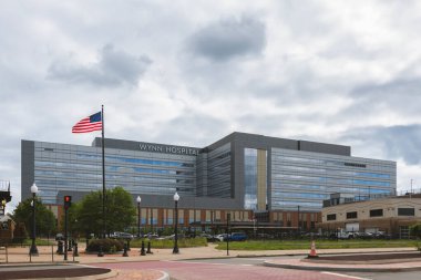 Utica, New York - 8 Temmuz 2025: Utica, New York şehir merkezindeki Wynn Hastanesi, 29 Ekim 2023 'te açılan son teknoloji ürünü bir tesis.