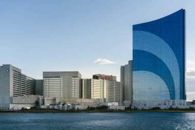 Atlantic City, NJ - 28 Ağustos 2025: Harrah 's Resort Atlantic City, New Jersey' nin Atlantic City kentindeki bir kumarhane oteli.