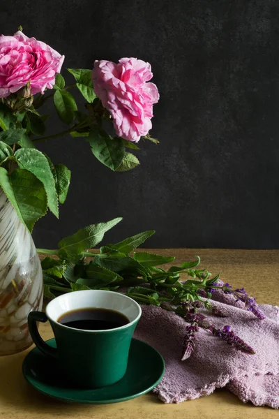 Csésze Kávét Virággal — Stock Fotó