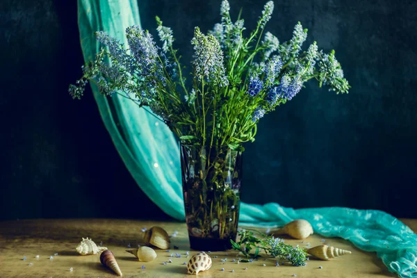 Stock image flowers in a vase on the table