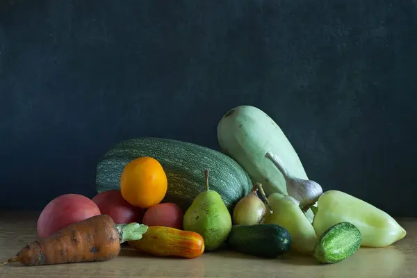Різні Свіжі Овочі Сірому Фоні — стокове фото