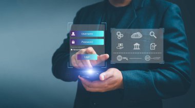 Kişisel bilgilerin Siber güvenlik koruması kavramını kabul et. İşadamı, sistem güvenlik suçları hackerının kilidini açmak için kullanıcı adı ve parola bağlamak amacıyla biyometrik kimlik doğrulamasını taramak için parmak izini yukarı kaldırdı.
