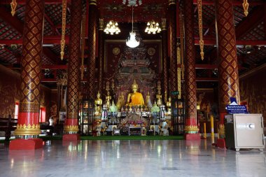 CHIANG MAI, THAILAND - 23 Ekim 2021: Wat Chiang Man Tapınağındaki Antik Kilise Tayland 'ın bir simgesi olan Chiang Mai' nin içinde yer almaktadır..