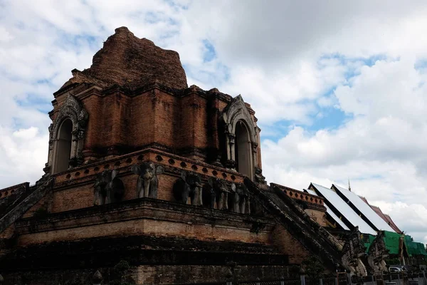 Wat Chedi Luang Oblačný Den Kde Slavný Orientační Bod Provincie — Stock fotografie