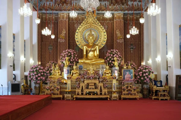 Bangkok Tailandia Febrero 2022 Imagen Buda Dorado Iglesia Tailandesa Templo — Foto de Stock