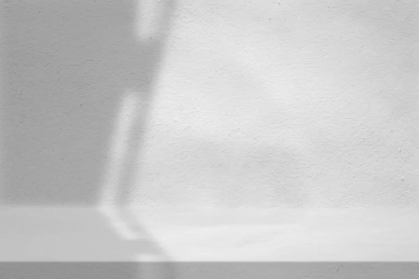 Tavolo Stucco Con Sling Shadow Sullo Sfondo Della Parete — Foto Stock