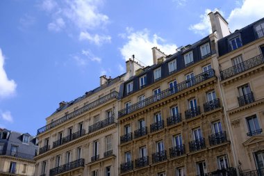 Paris 'te Blue Sky' lı Vintage House.