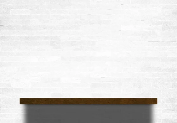 ホワイトレンガの壁の背景に木製の本棚 製品プレゼンテーションの背景 およびモックアップに適しています — ストック写真