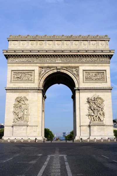Paris France Août 2022 Arc Triomphe Paris Jour Nuageux Trouve — Photo