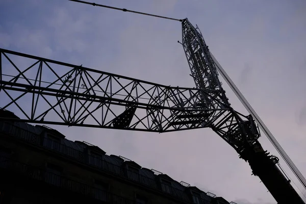 Silhouet Enorme Crawler Crane Met Zonsondergang Achtergrond — Stockfoto