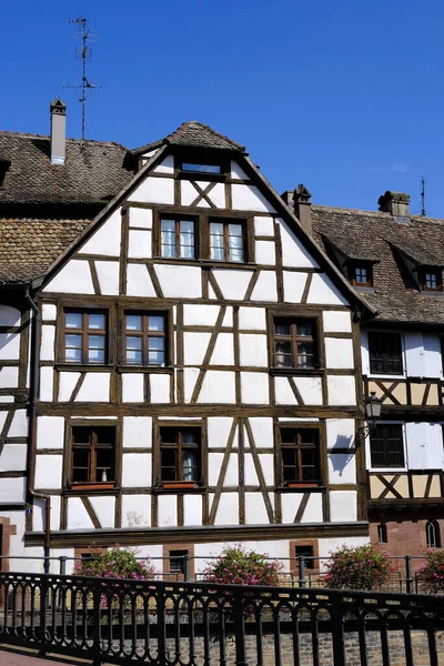Forntida Hus Strasbourg Paris Med Blå Himmel — Stockfoto