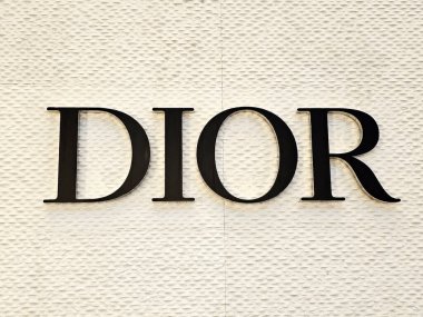 BANGKOK, THAILAND - 28 ARALIK 2023: Şirket 1946 yılında Fransız moda tasarımcısı Christian Dior tarafından kuruldu..
