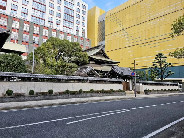 Stock image KITAKYUSHU, JAPAN - NOVEMBER 15, 2023: Kinkokyo Ogura Church where is a famous landmark of Kitakyushu. Opposite the Yasaka Shrine.