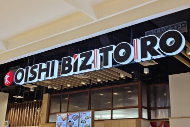 Bangkok, Tayland - 07 Mayıs 2024: OISHI BiZTORO işareti. Tayland 'da ünlü bir self servis Japon restoranıdır..