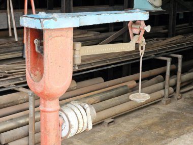 Ağır malzeme veya nesneler için klasik endüstriyel ölçek.