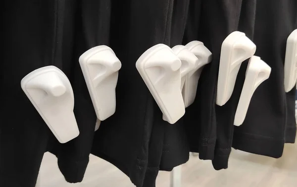 Жесткая Rfid Метка Одежды Шопинг Противокражная Система Система Наблюдения Дорогостоящими Лицензионные Стоковые Фото