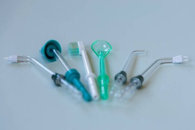 Diş temizleyicisi için çeşitli eklentilerName