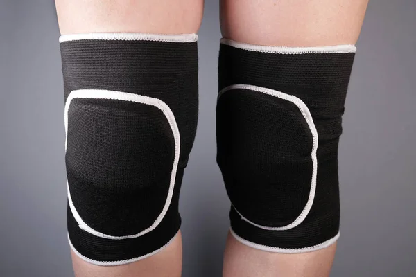 Woman Sports Protective Knee Pads Team Sports — Stock Photo, Image
