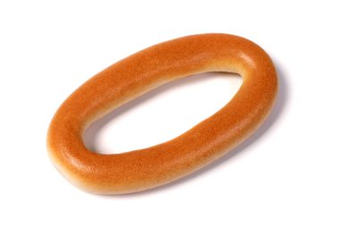 Beyaz üzerine izole edilmiş kuru bageller, un ürünleri.