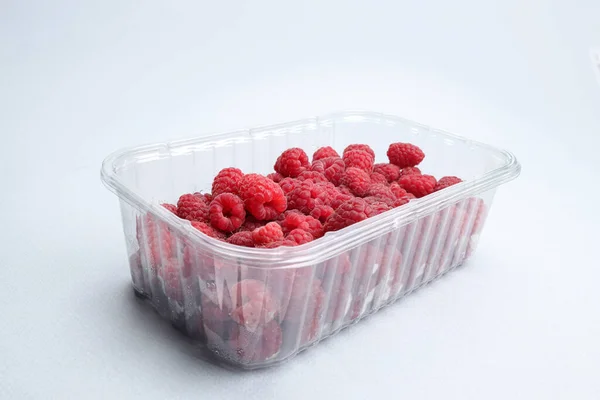 Raspberries Plastic Container Supermarket Market Concept — Stock Photo, Image