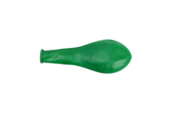 Balão Verde Não Soprado Isolado Branco — Fotografia de Stock