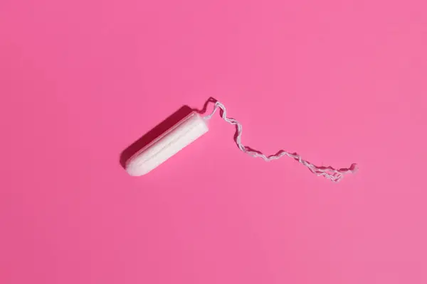 Гигиенический Женский Тампон Розовом Фоне Средства Личной Гигиены — стоковое фото