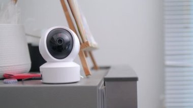 IP CCTV kamerası tarama ve tarama ile tespit edilebilir. Ev güvenliği ve koruma kavramı