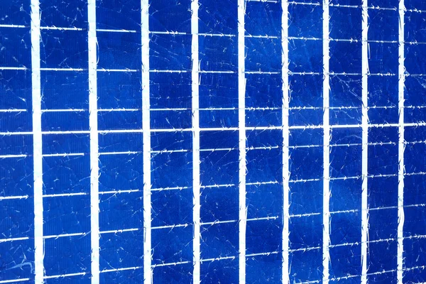 古い太陽光パネル 再生可能エネルギーの概念 — ストック写真