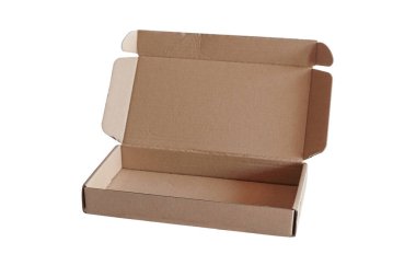 Karton kutuyu beyaz arkaplanda aç.