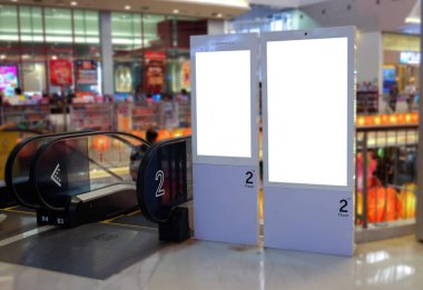 Boş reklam panoları, reklam için görsel Mockup.