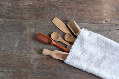 Tahta kaşıklar, tahtadan yapılmış havluların farklı türleridir..