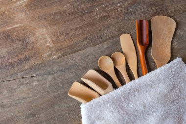 Tahta kaşıklar, tahtadan yapılmış havluların farklı türleridir..