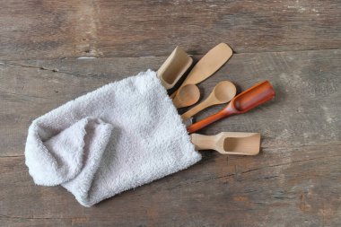 Tahta kaşıklar, tahtadan yapılmış havluların farklı türleridir..