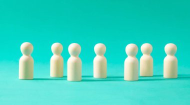 Birçok ahşap insan figürü, insan kaynakları kavramı.