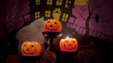 Cadılar Bayramı Partisi Gecesi Korkunç Mum Hayaleti