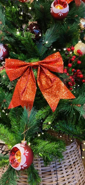 Дерево Рождественским Декором Красочное — стоковое фото