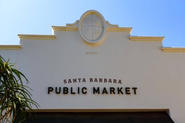Santa Barbara Halk Pazarı dış bina. - Santa Barbara, Kaliforniya, ABD - 27 Ağustos 2024