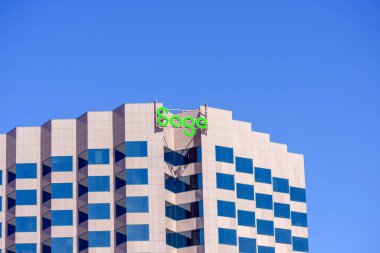 Bulut tabanlı muhasebe yazılımı ve hizmetleri sunan Sage Intacct 'in kurumsal binasının ön cephesinin logosu San Jose, California, ABD - 15 Eylül 2024