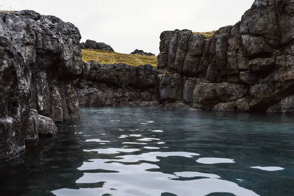Sky Lagoon Islândia Spa Geotérmico Com Água Aquecida Dia Frio — Fotografia de Stock